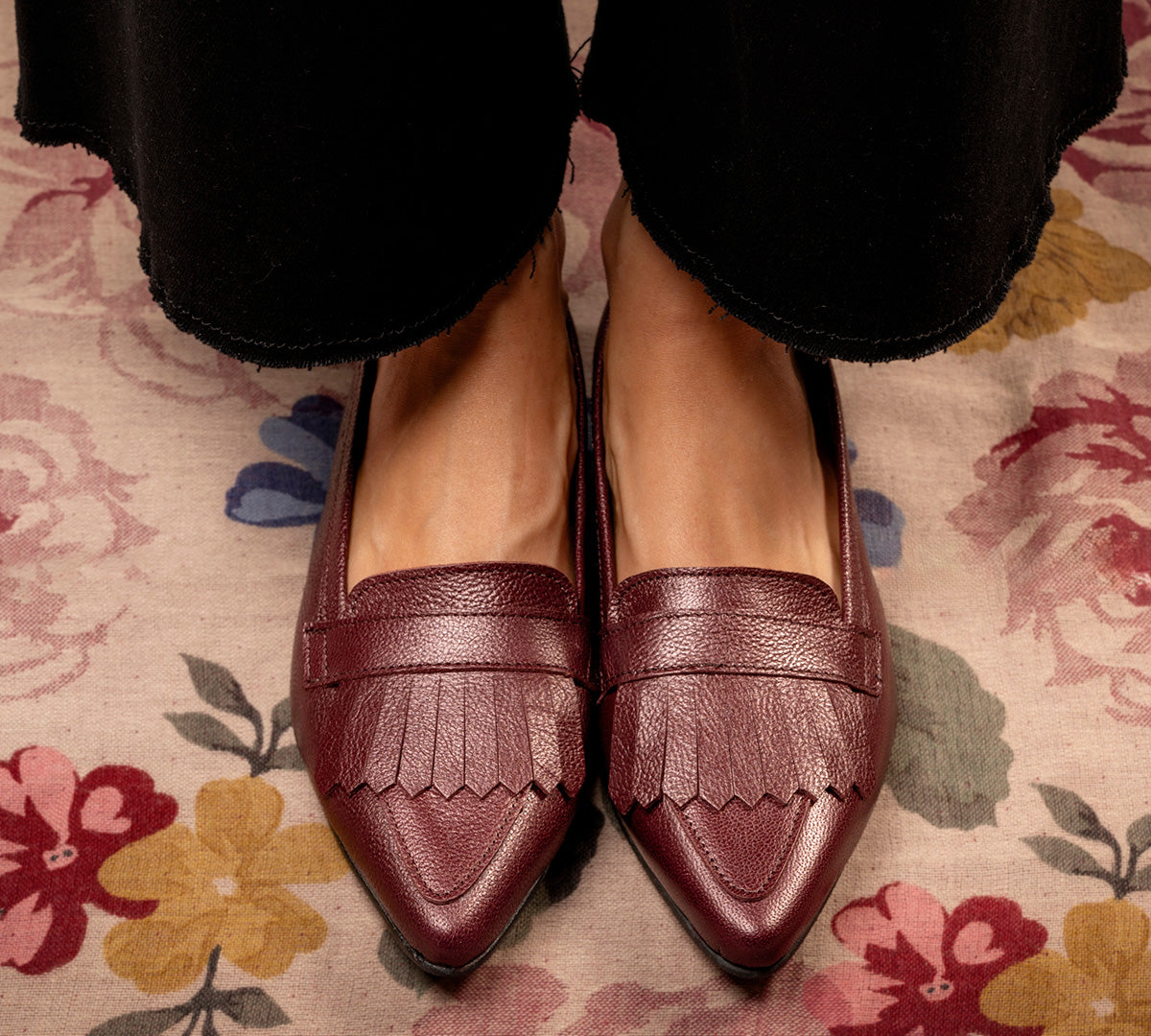Sandrine burgundy trim