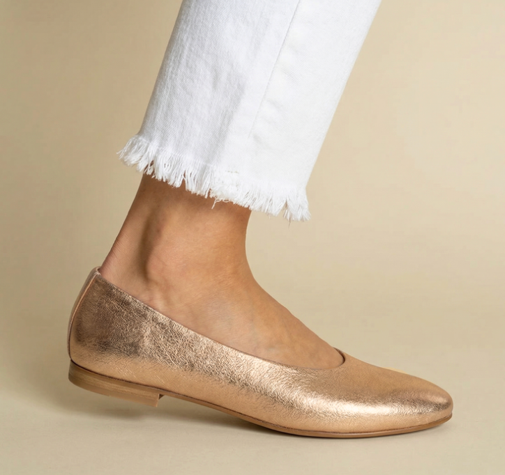 Bailarina Lucrecia piel metalizada
