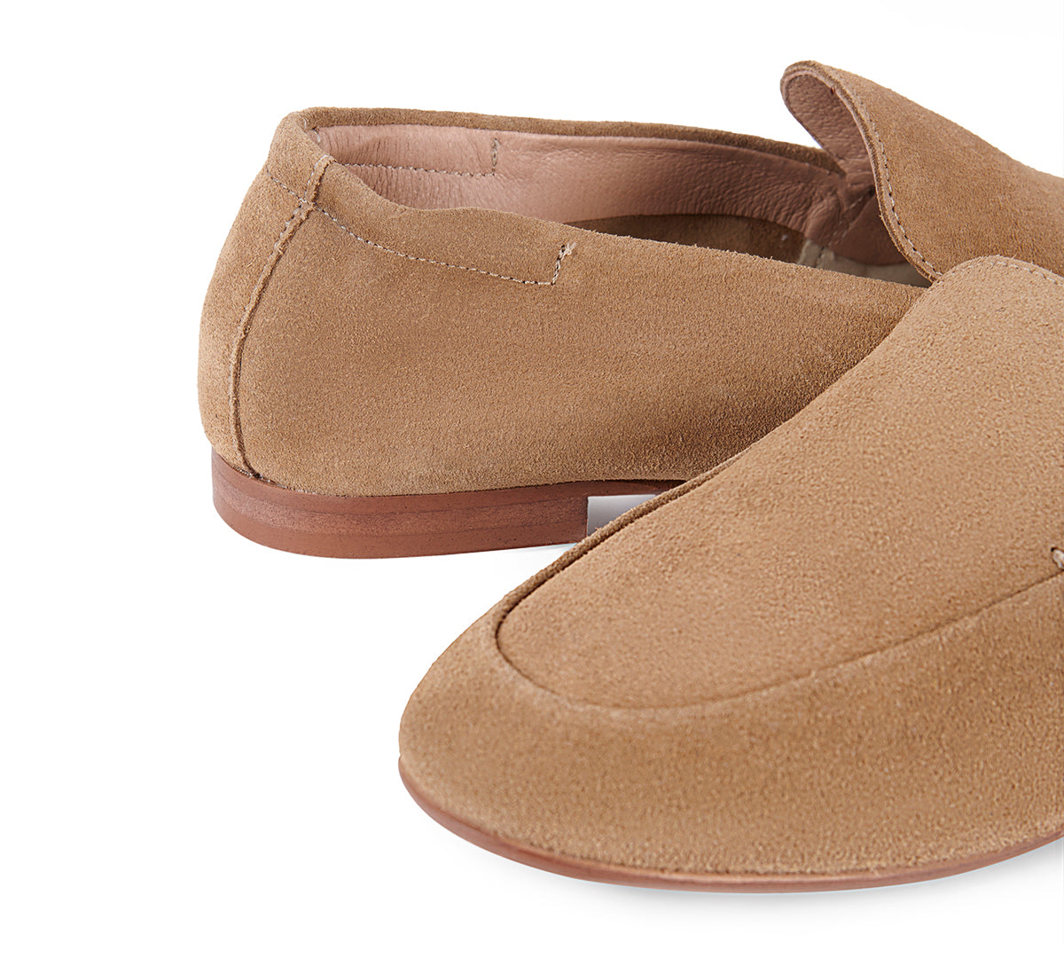 Oyambre in Camel Suede