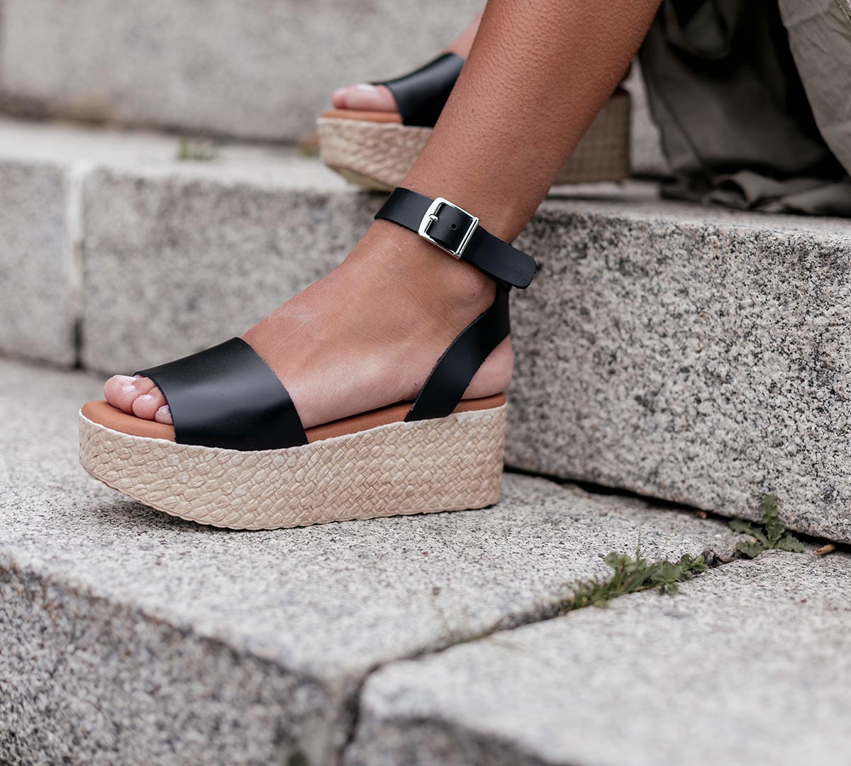 Paris Black Wedge