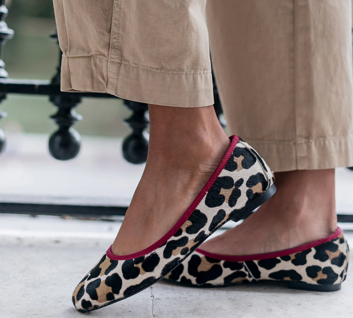 Bailarinas de Leopardo: Cómo Combinarlas de una forma Versátil y Elegante