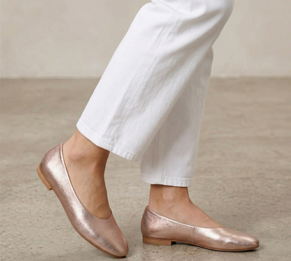 Bailarina Lucrecia piel metalizada