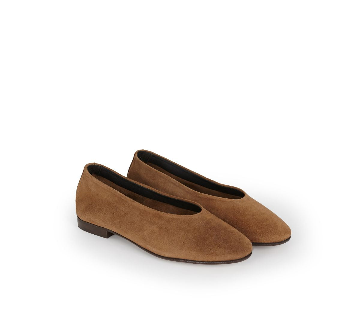 Lucrecia in Camel Suede