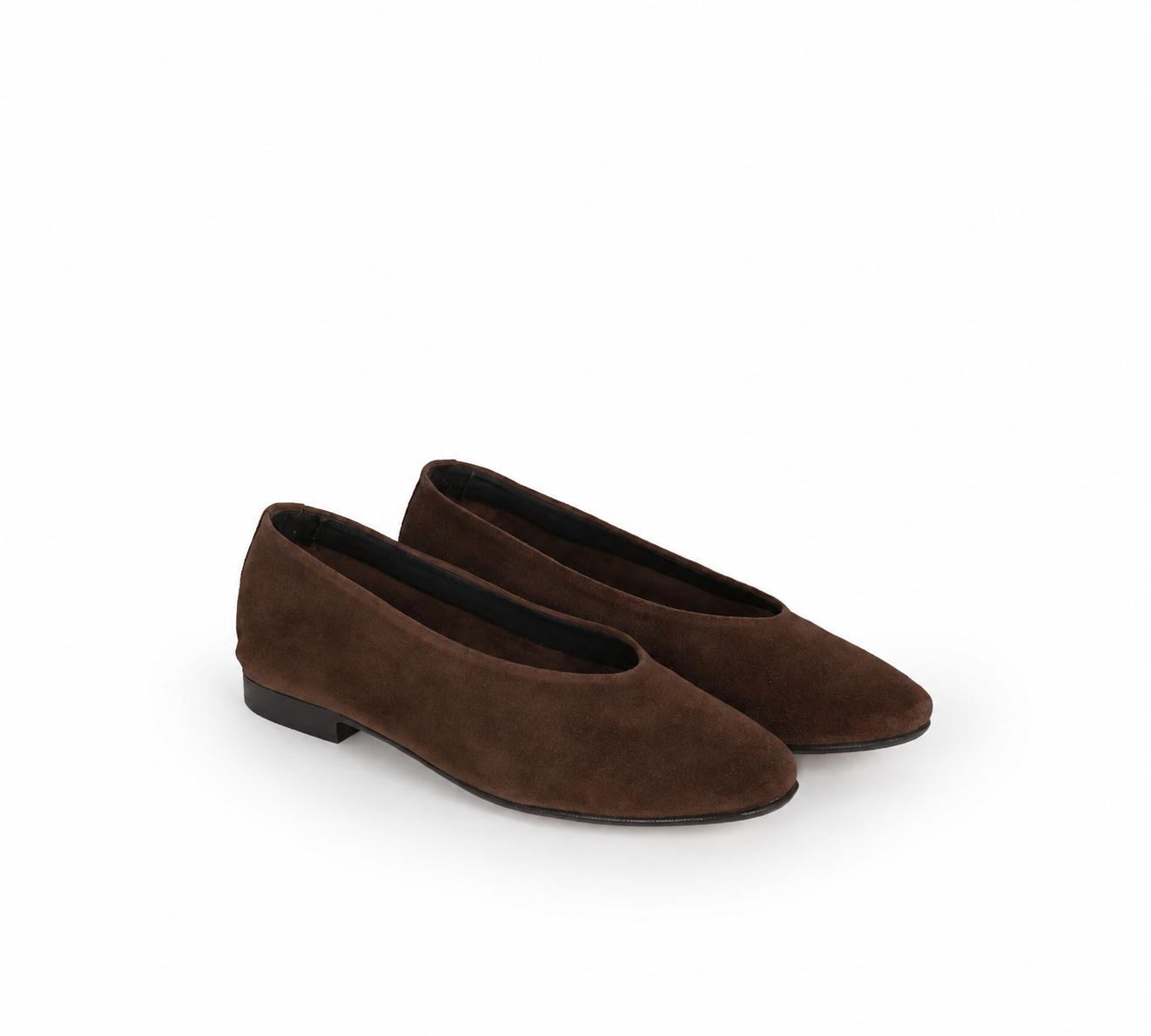 Lucrecia in Camel Suede