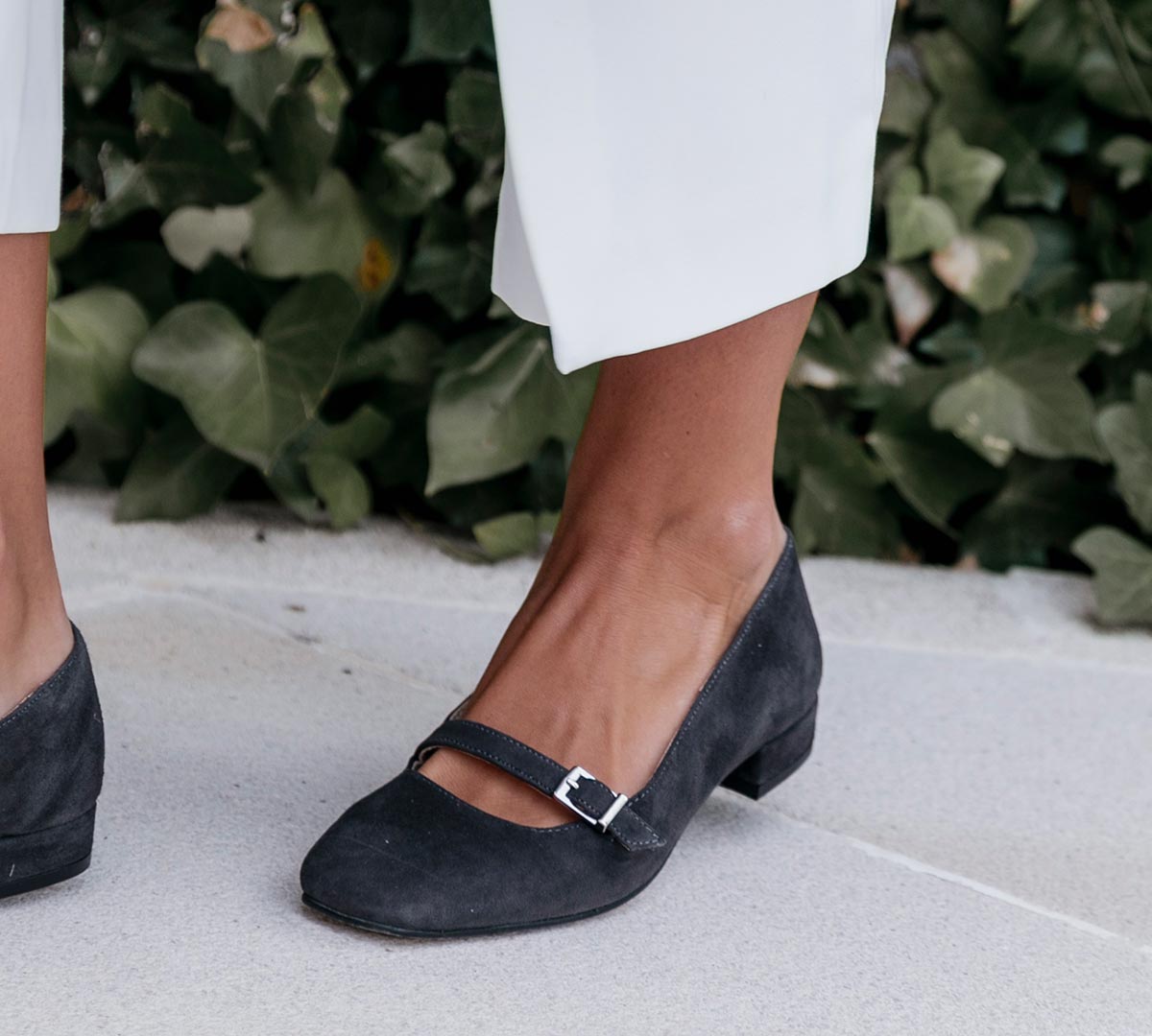 Duchess Mary Jane in Grey